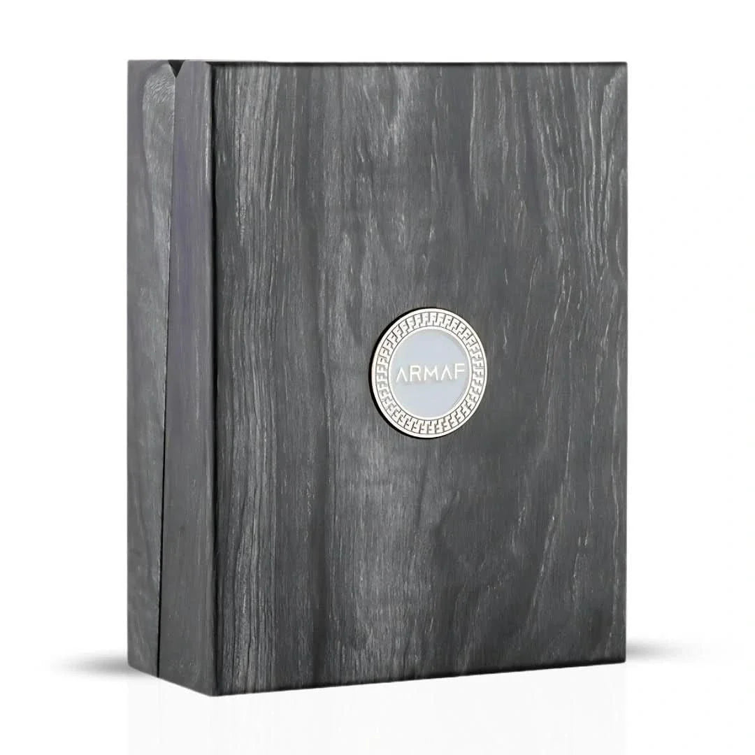 Armaf Club De Nuit Intense Man Limited Edition 105ml EDP parfum gift box with black bottle and sleek packaging.